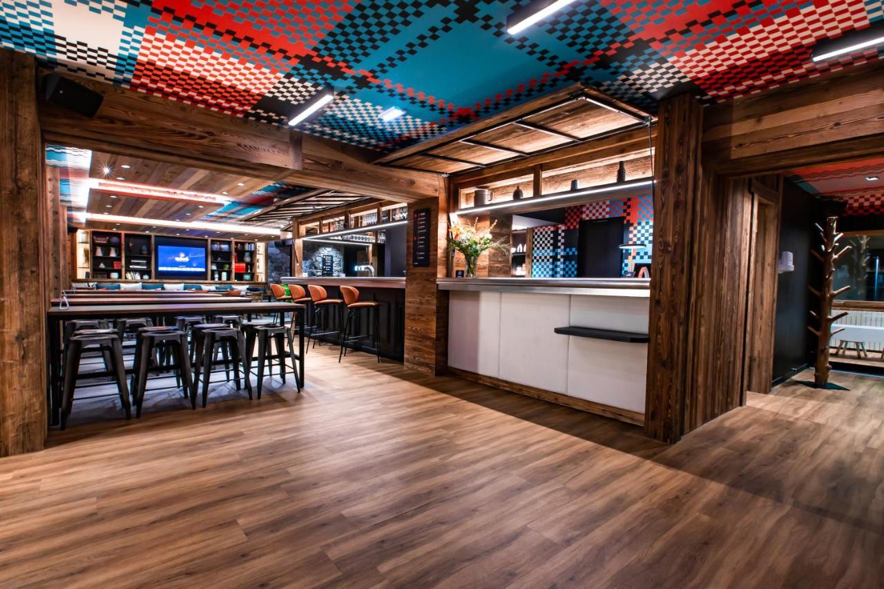 Hotel Neve Morzine Bagian luar foto